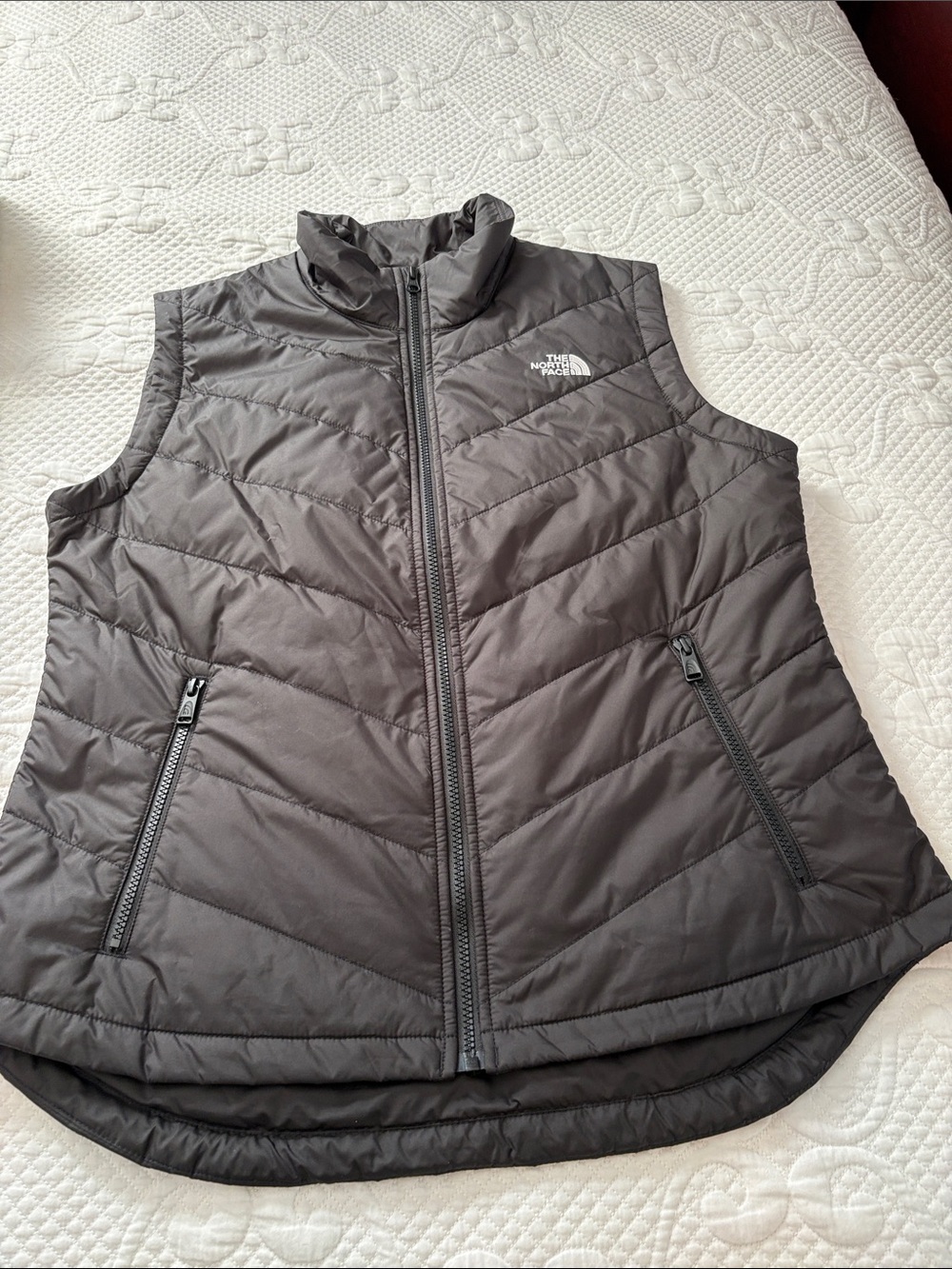 The North Face Women's Quilted Puffer Vest — Dark Gray